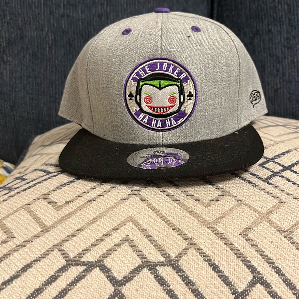 EXCLUSIVE FUNKO LEGION OF COLLECTORS JOKER SNAPBACK HAT
